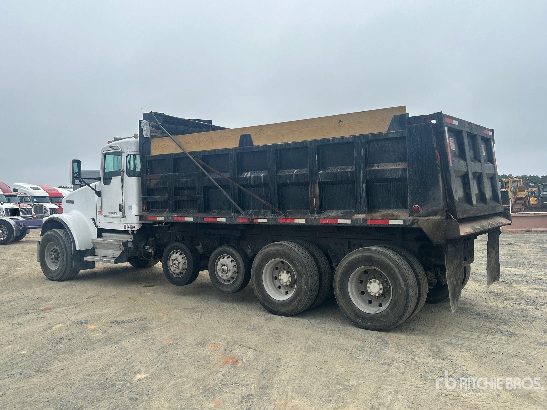 2005 Kenworth W900