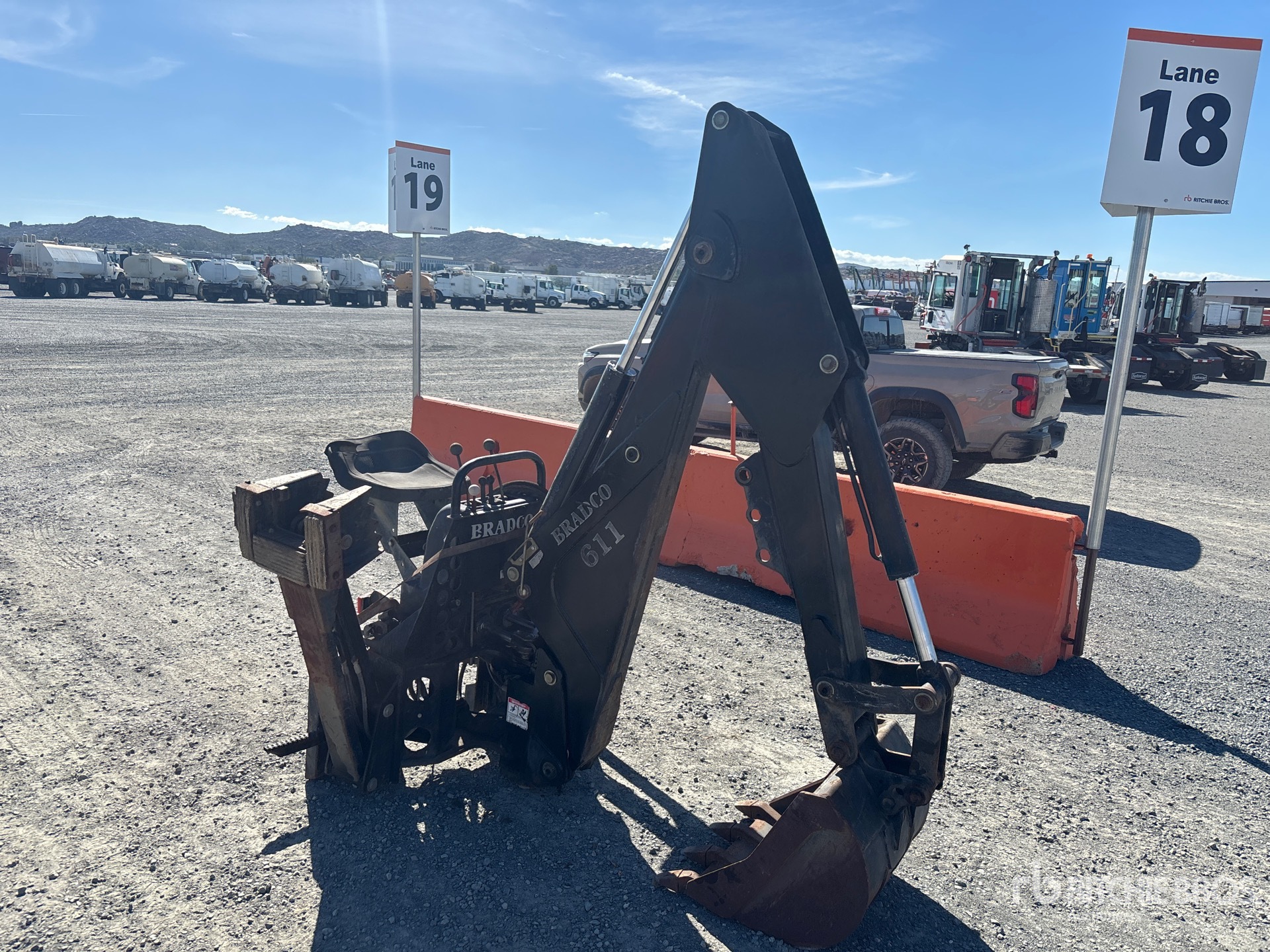 Bradco 8611X