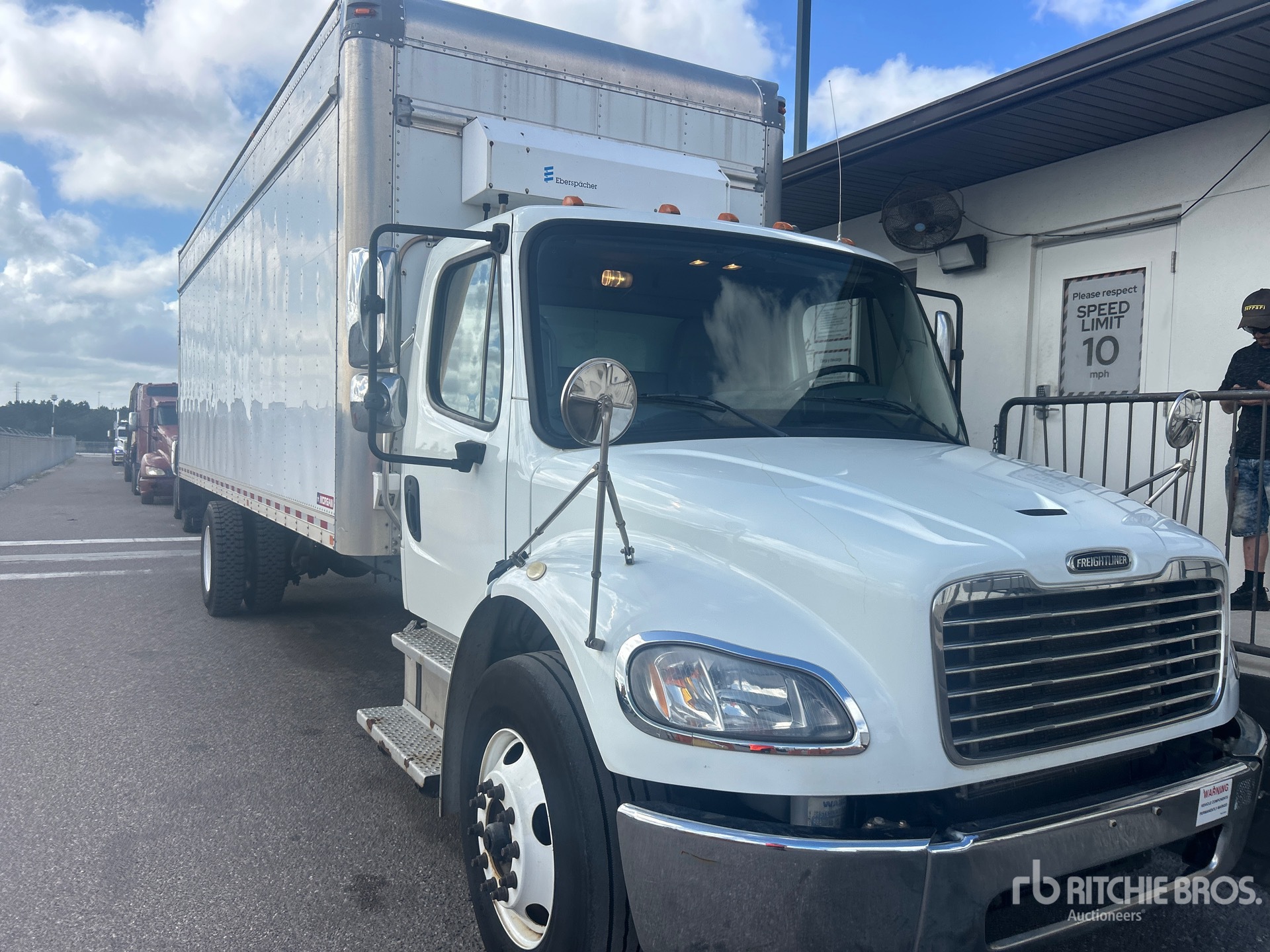 2019 Freightliner M2 106