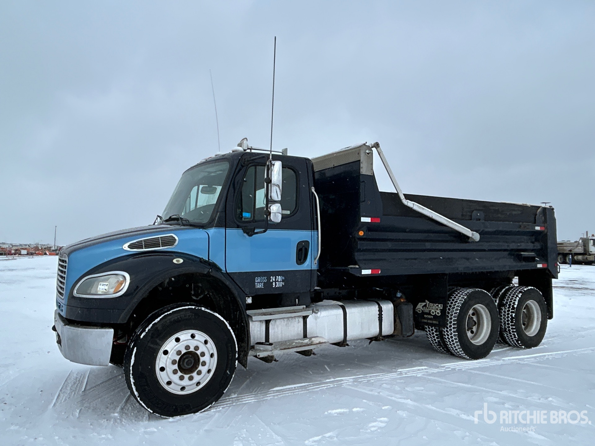 2012 Freightliner M2 106