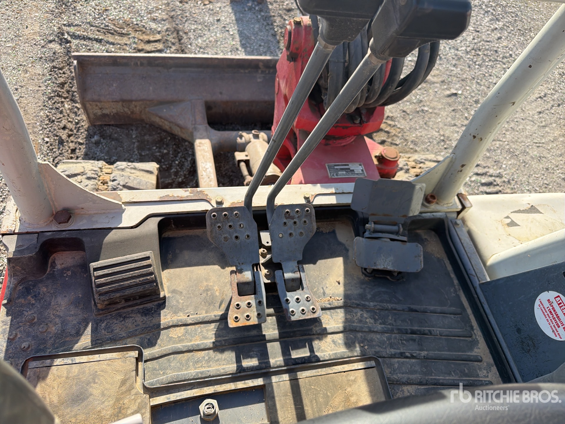 2016 Takeuchi TB235