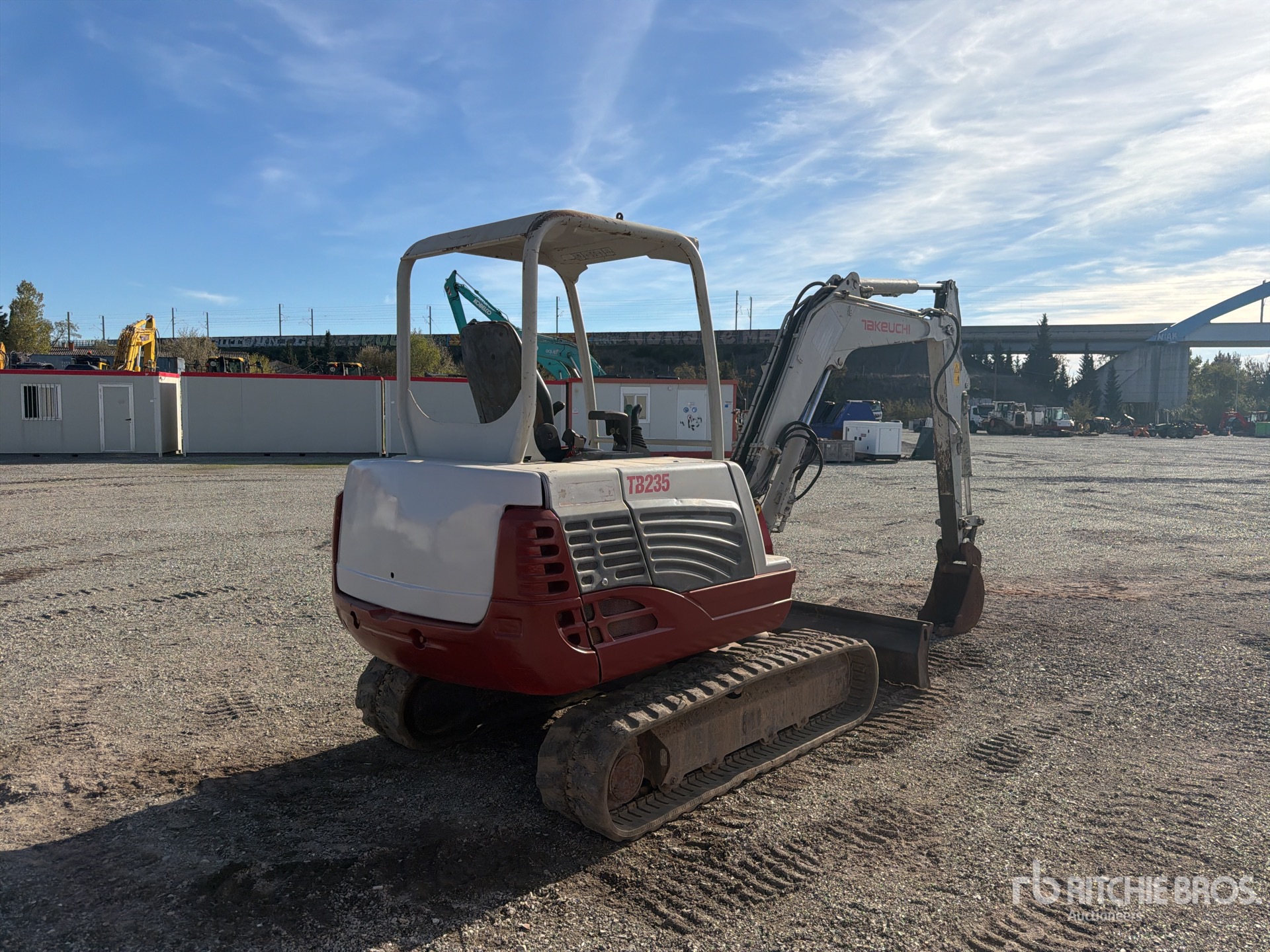 2016 Takeuchi TB235