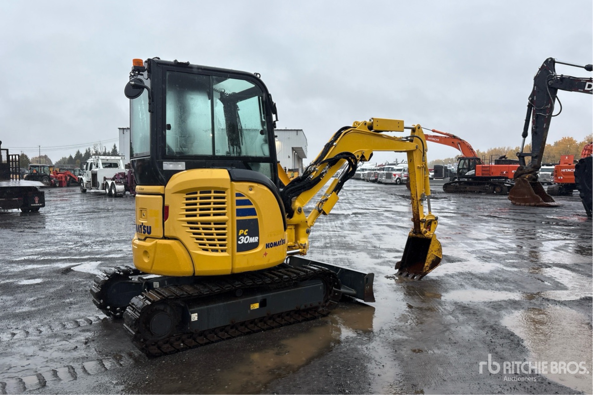 2020 Komatsu PC30MR-5N0