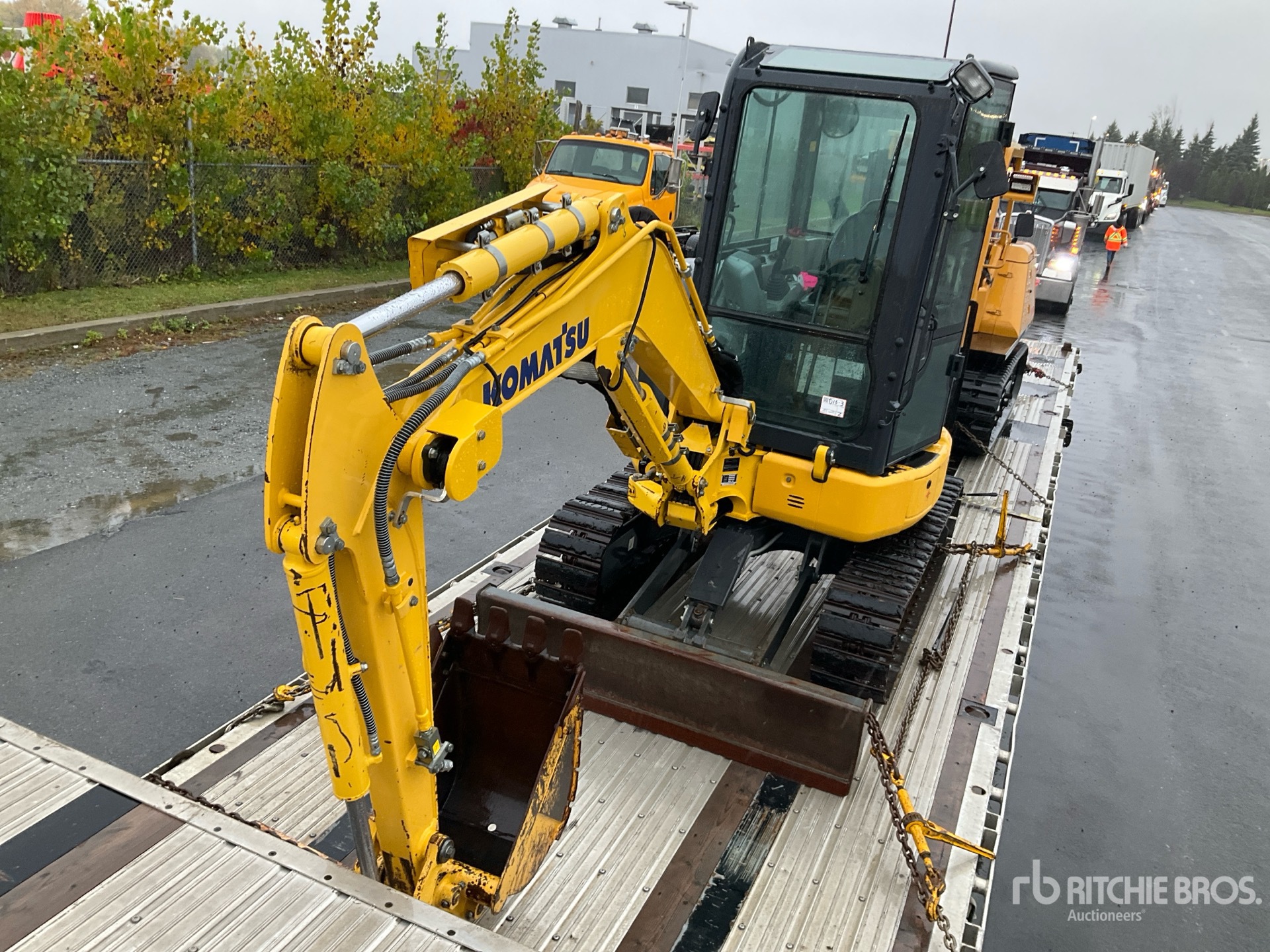 2020 Komatsu PC30MR-5N0