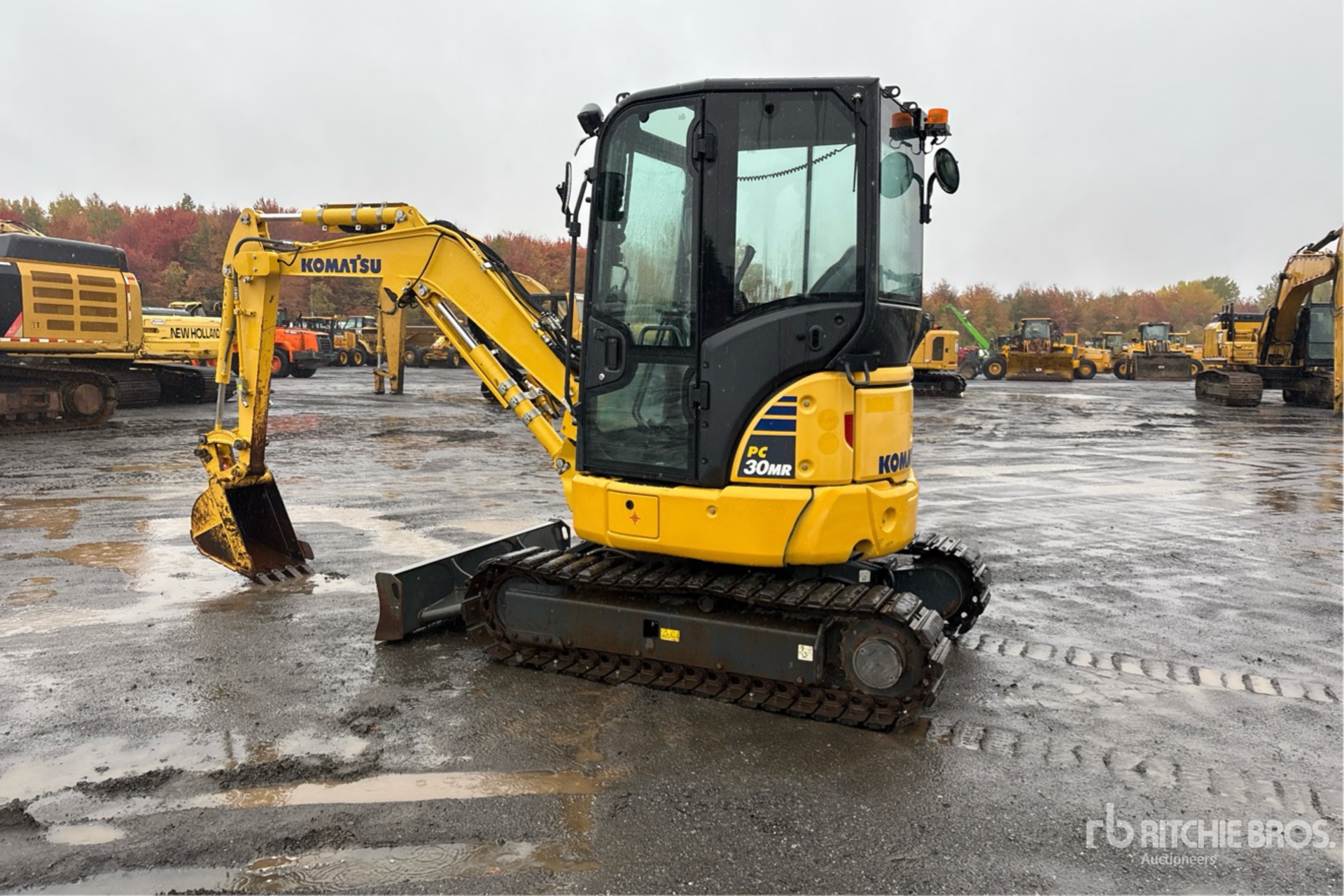 2020 Komatsu PC30MR-5N0