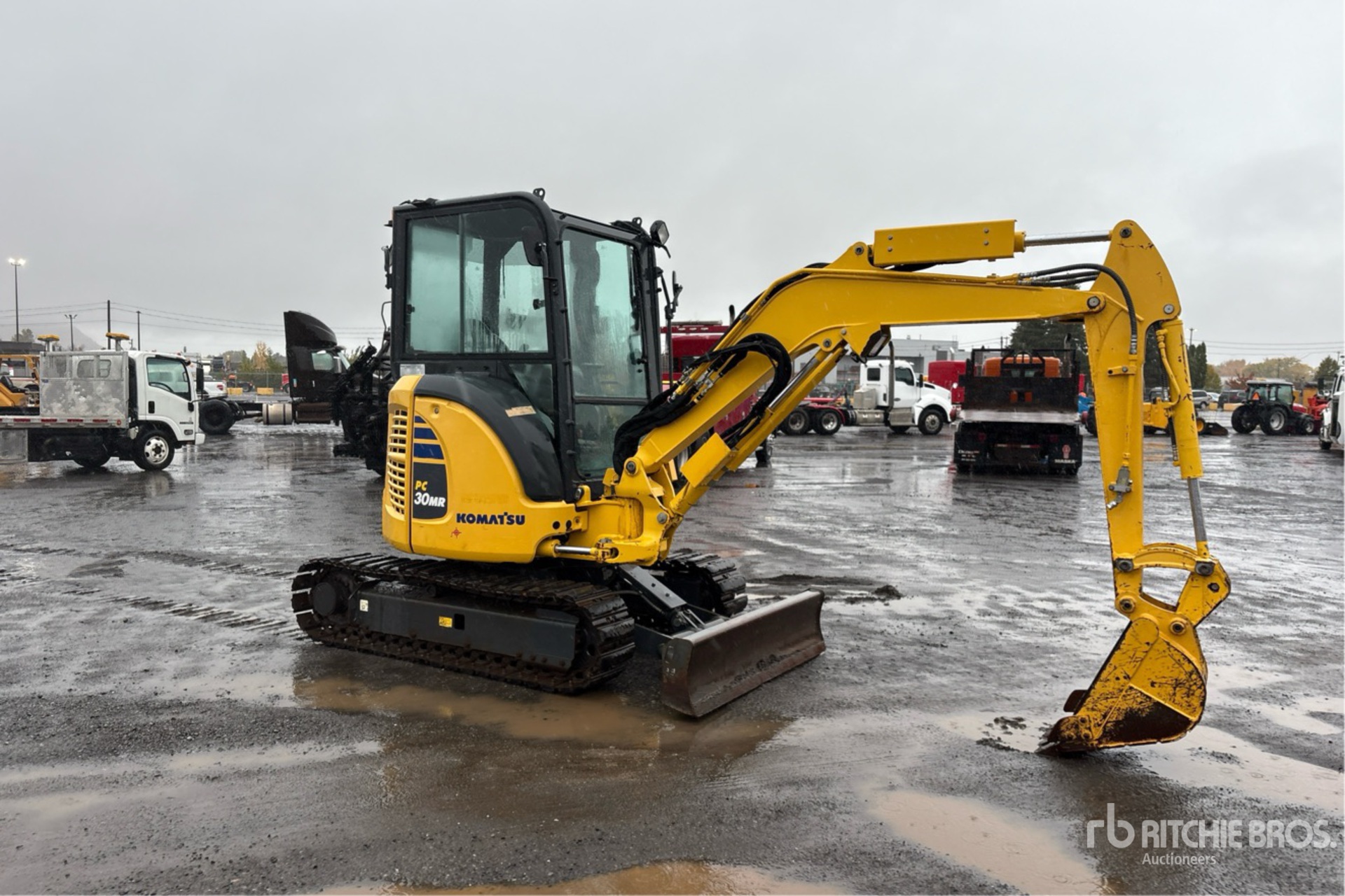 2020 Komatsu PC30MR-5N0