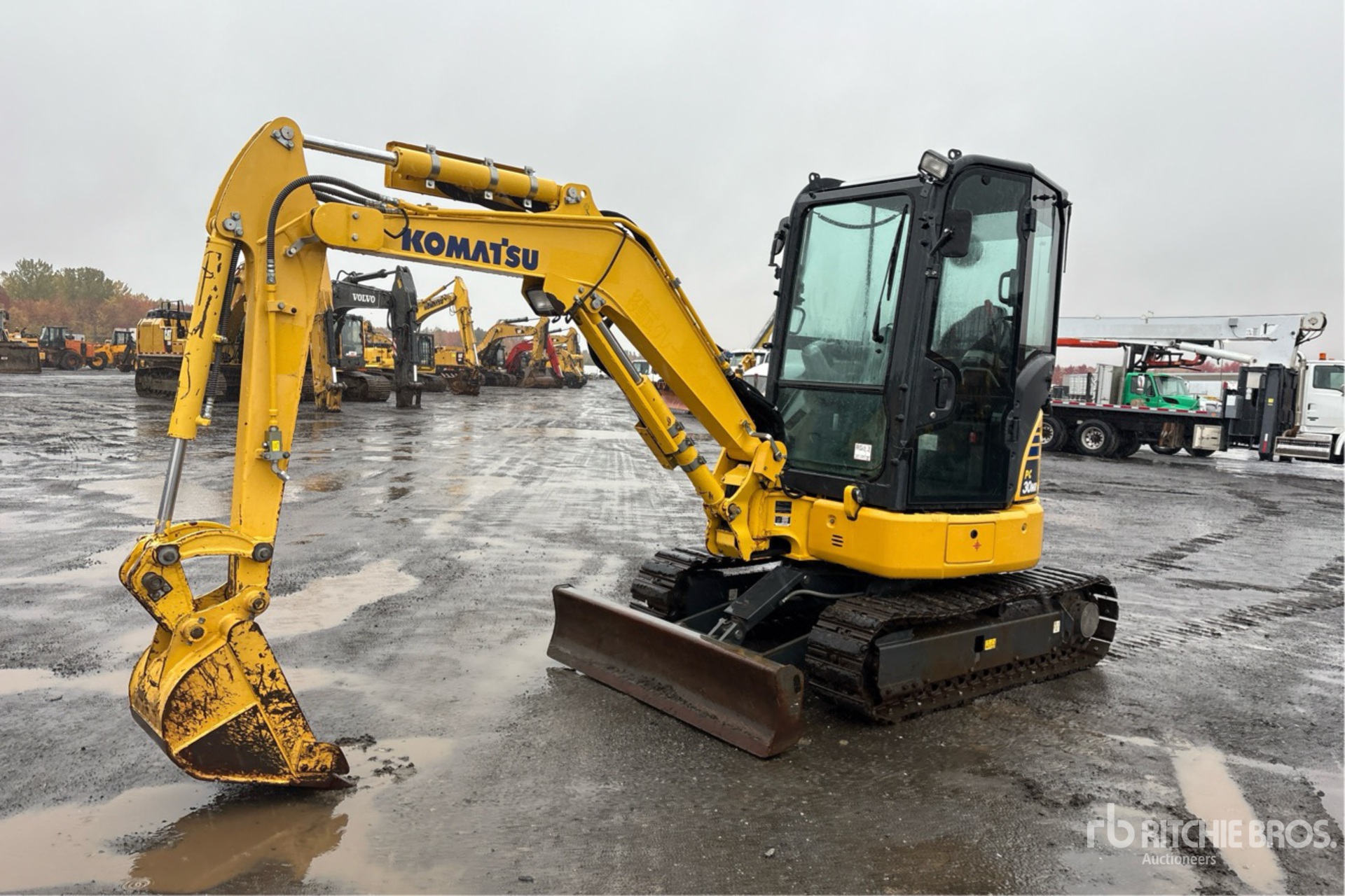 2020 Komatsu PC30MR-5N0