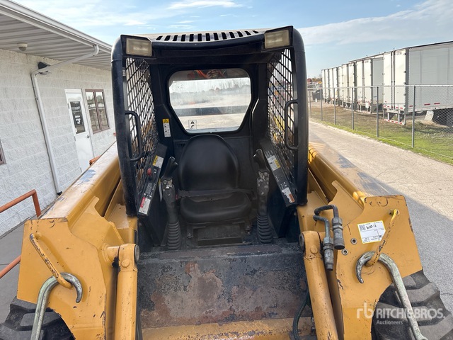 1999 John Deere 260 Skid Steer Loader