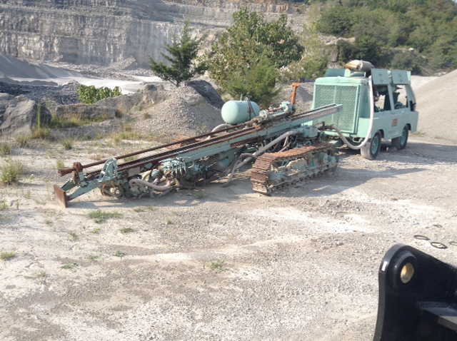 Gardner Denver Crawler Mounted Blast Hole Drill Gardner Denver Crawler Mounted Blast Hole Drill