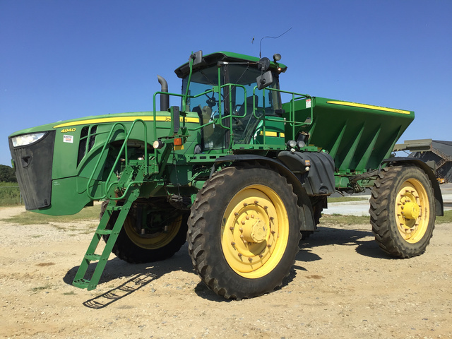 2013 John Deere 4940 Fertilizer Spreader