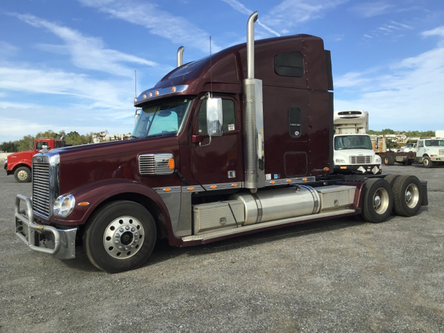 2016 Freightliner Coronado Sleeper - T/A Sleeper Truck Tractor 2016 Freightliner Coronado Sleeper - T/A Sleeper Truck Tractor