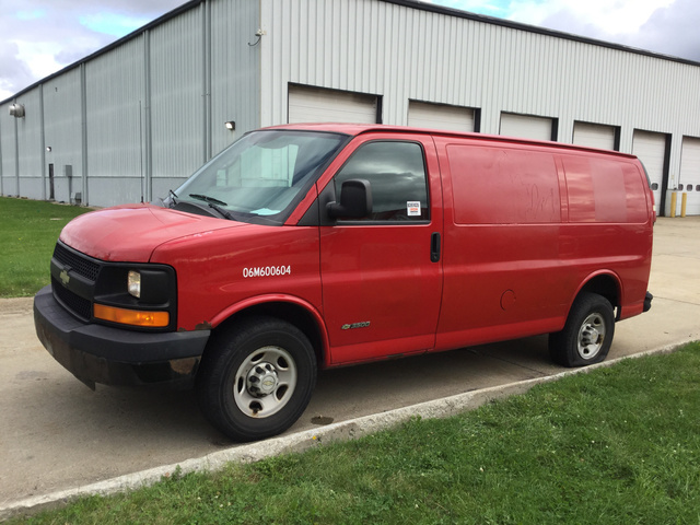 2006 Chevrolet Express 3500 Cargo Van