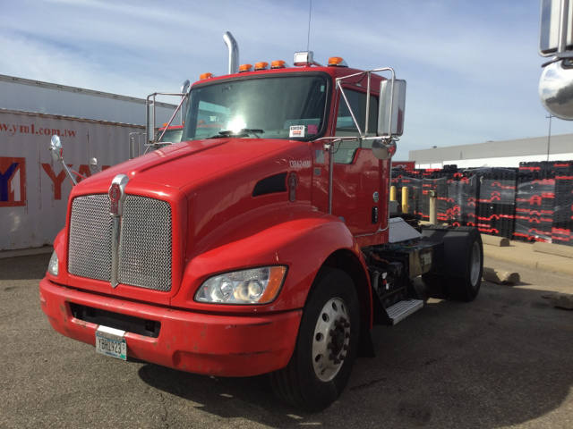 2013 Kenworth T300 S/A Flatbed Truck