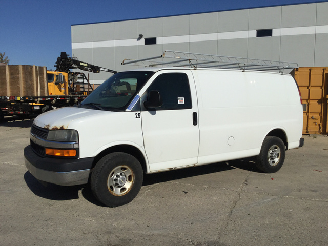 2008 Chevrolet Express G2500 Cargo Van