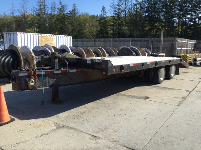 2002 Towmaster T/A Equipment Trailer