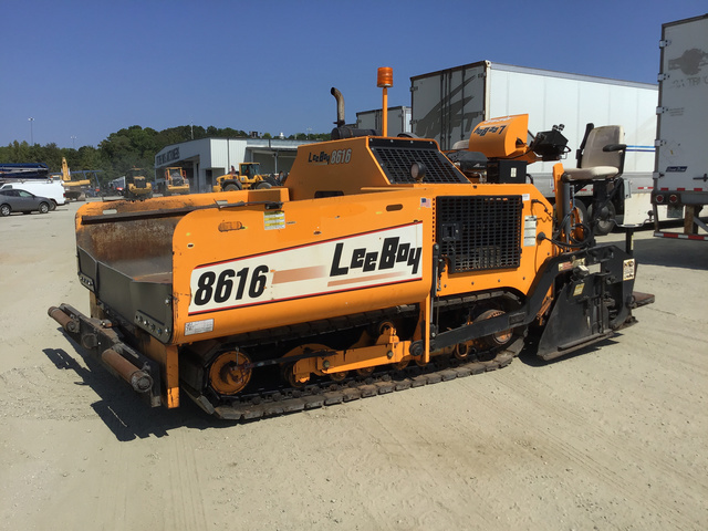 2013 LeeBoy 8616 Asphalt Paver