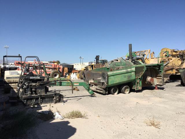 Cat/Barber-Greene BG-260C Asphalt Paver