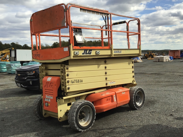 2013 JLG 4069LE Electric Scissor Lift