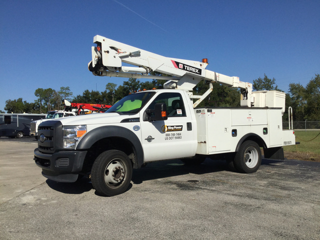 Terex Hi-Ranger LT-38 Bucket on 2015 Ford F-550 XL Super Duty Truck