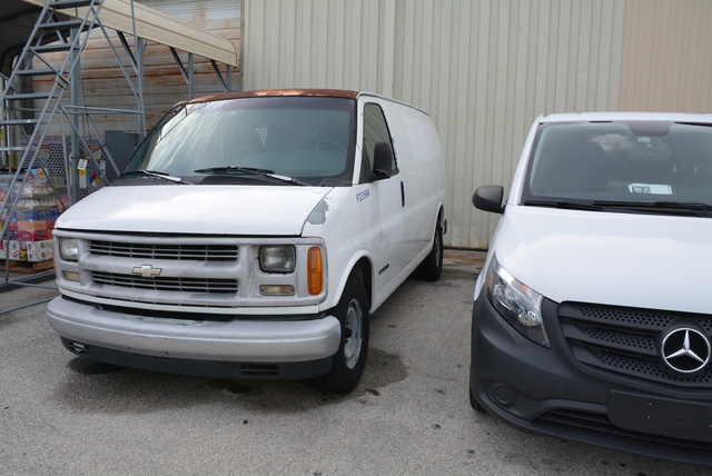 1999 Chevrolet Express 2500 Cargo Van