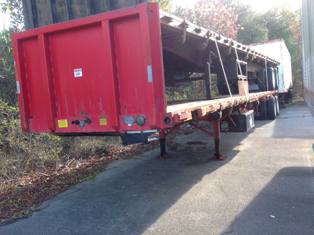 1984 Fruehauf PB100-F2S-48XW T/A Flatbed Trailer