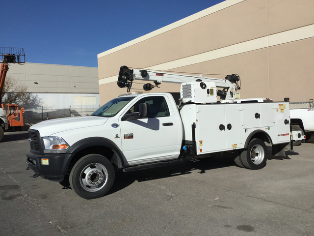 2012 Ram 5500 Heavy Duty 4x4 Service Truck w/ Crane