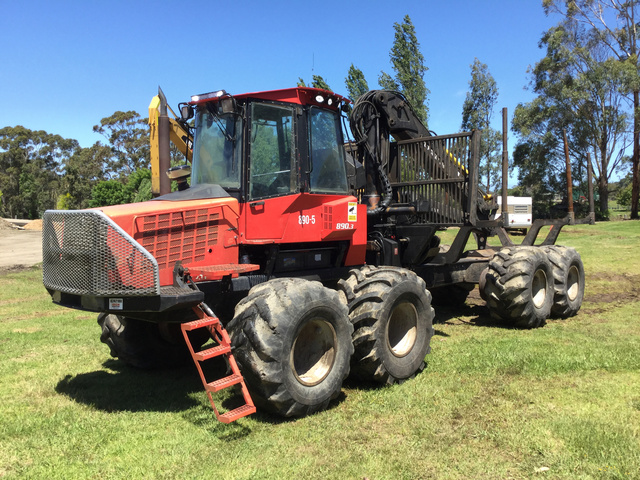 2007 Valmet 890-3 Log Forwarder 2007 Valmet 890-3 Log Forwarder