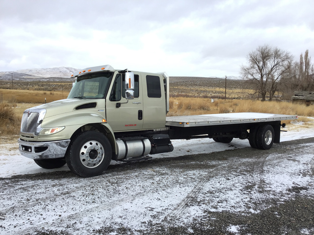 2010 International 4300 S/A Flatbed Truck 2010 International 4300 S/A Flatbed Truck