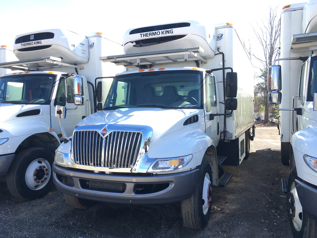 2010 International 4300 4X2 Van Truck