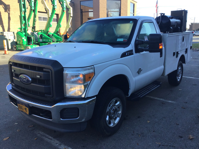 2013 Ford F-250 Super Duty 4x4 Service Truck