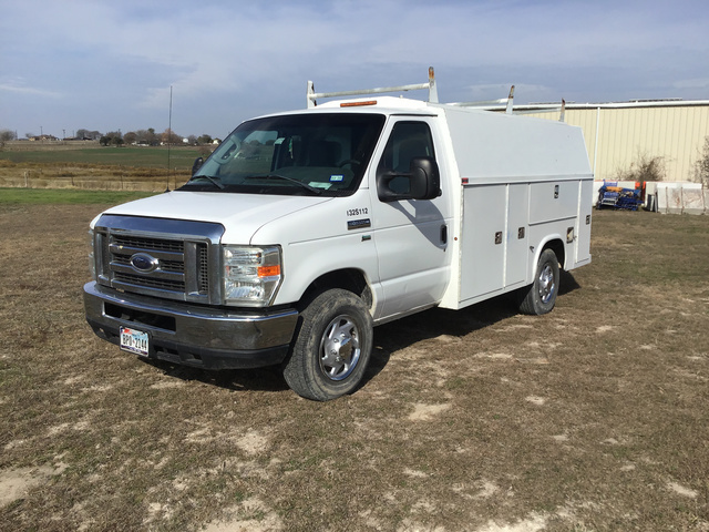 2012 Ford E-350 Super Duty Utility Truck