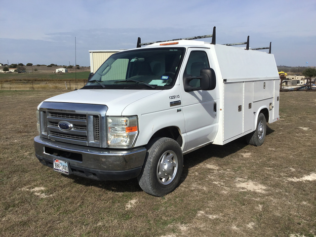 2011 Ford E-350 Super Duty Utility Truck