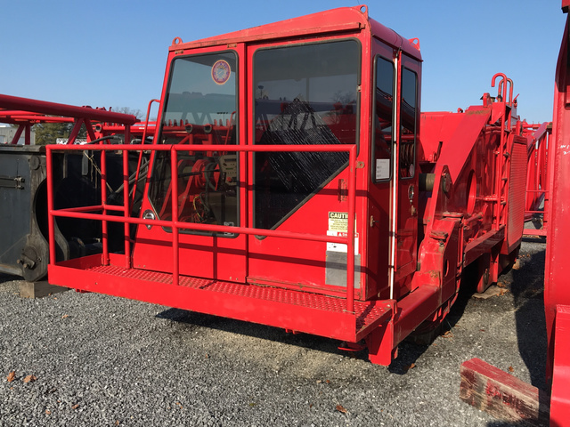 2000 (unverified) Manitowoc 21000 Lattice-Boom Crawler Crane