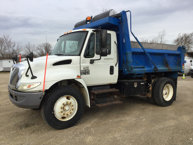 2007 International 4300 S/A Dump Truck