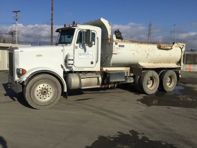 1997 Peterbilt 378 T/A Dump Truck
