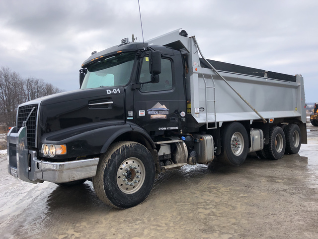 2017 (unverified) Volvo Tri/A Dump Truck 2017 (unverified) Volvo Tri/A Dump Truck