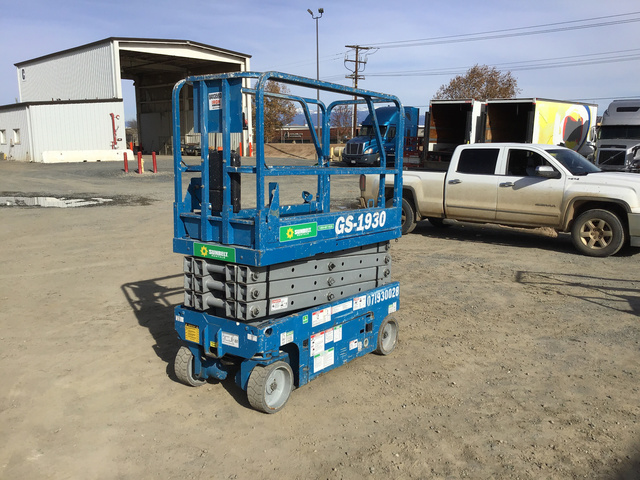 2007 (unverified) Genie GS-1930 Electric Scissor Lift
