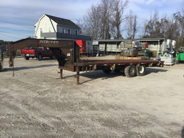 2001 A-A Welding T/A Equipment Trailer