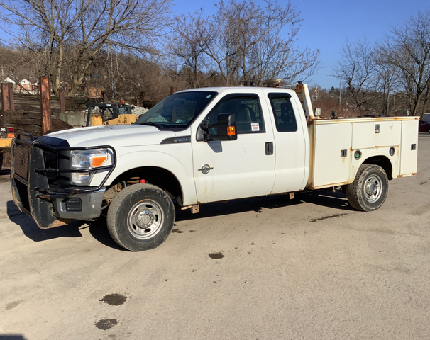 2011 Ford F-250 Super Duty 4x4 Utility Truck 2011 Ford F-250 Super Duty 4x4 Utility Truck