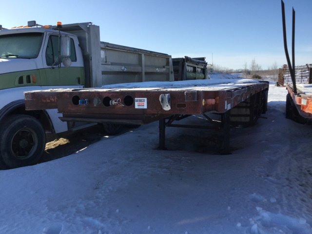 Fontaine T/A Flatbed Trailer