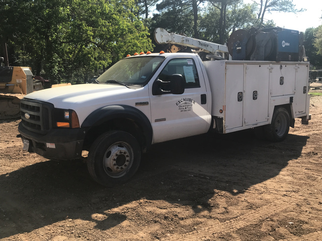 2007 Ford F-550 XL Super Duty Service Truck w/ Crane