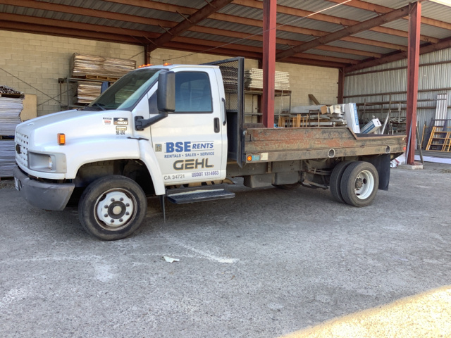 2004 Chevrolet C4500 Flatbed Truck 2004 Chevrolet C4500 Flatbed Truck