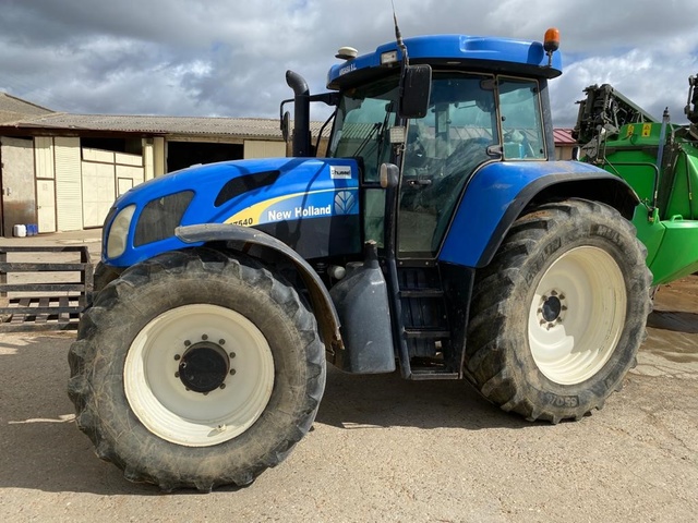 2008 New Holland T7540 4WD Tractor 2008 New Holland T7540 4WD Tractor