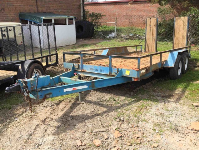 1994 (unverified) T/A Equipment Trailer