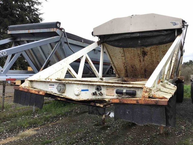 1997 (unverified) Ranch Tri/A Belly Dump Trailer