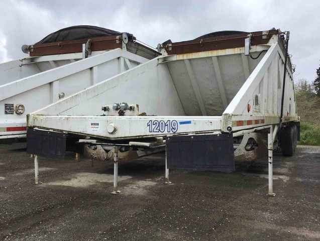 1998 (unverified) Ranch Tri/A Belly Dump Trailer