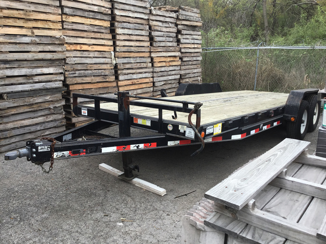 2012 (unverified) T/A Equipment Trailer