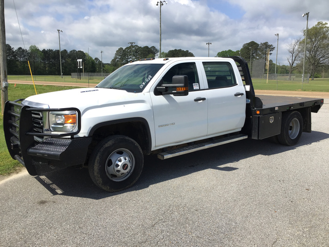 2015 GMC Sierra K3500 4x4 Flatbed Truck