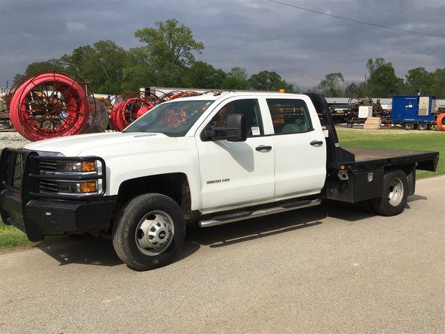 2015 Chevrolet Silverado K3500 4x4 Flatbed Truck