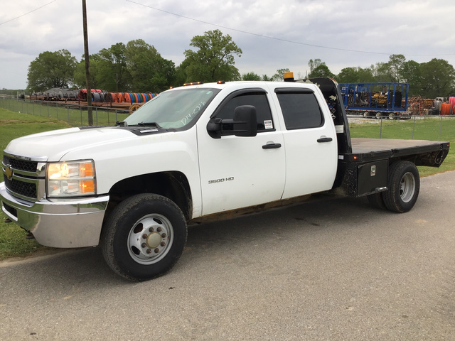 2014 Chevrolet Silverado K3500HD 4x4 Flatbed Truck